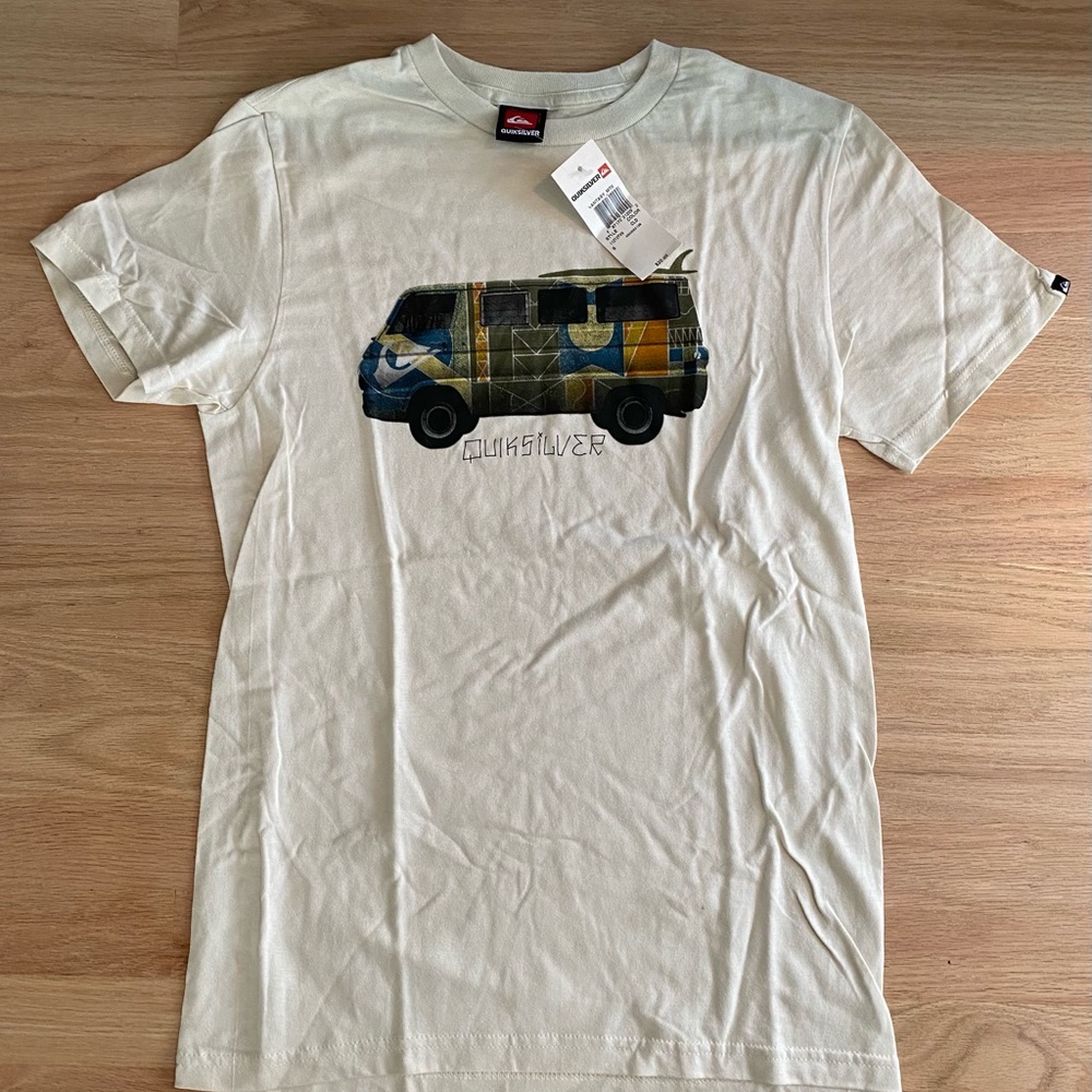 Men’s quicksilver T-shirt with Van, size small
